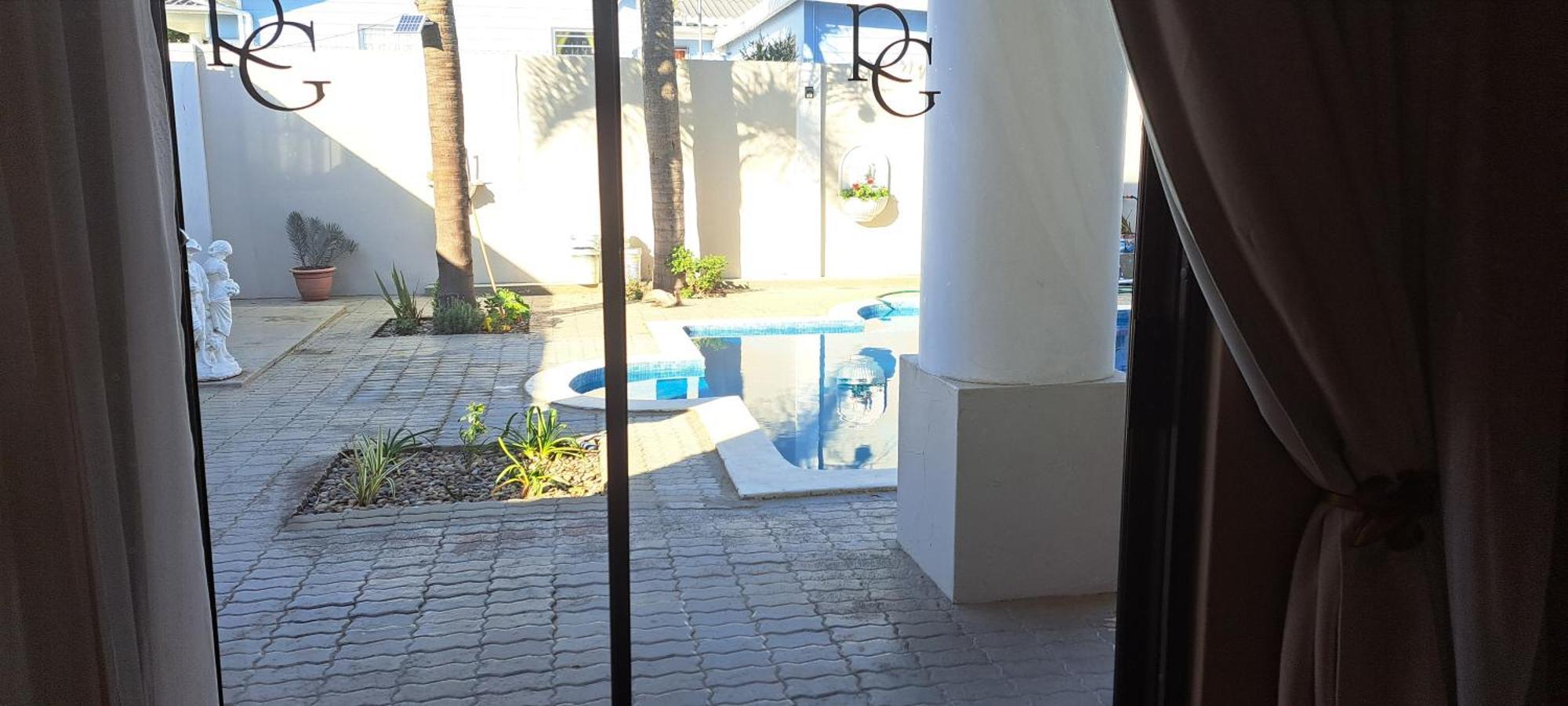 Raston Guest House แลมเบิร์ตส์เบย์ ห้อง รูปภาพ