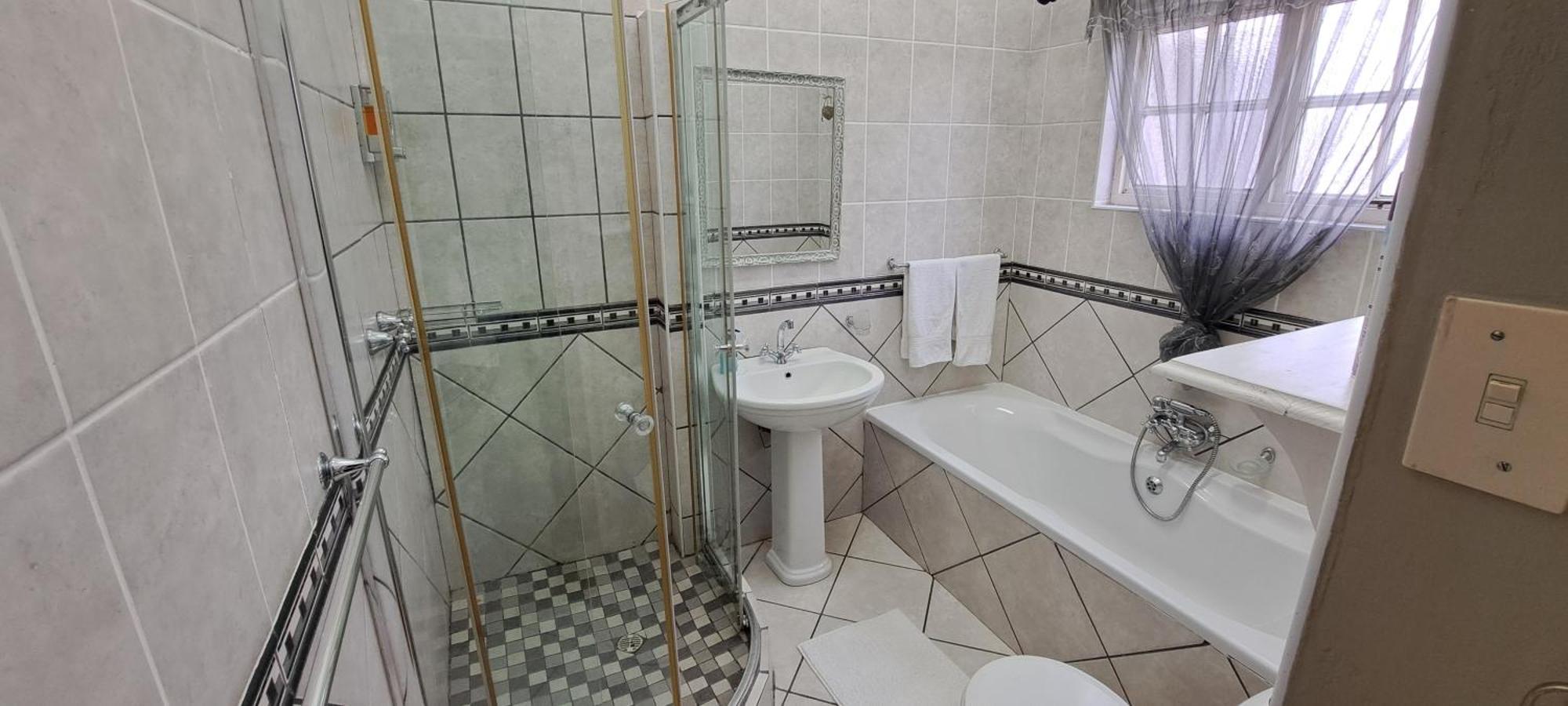 Raston Guest House แลมเบิร์ตส์เบย์ ห้อง รูปภาพ